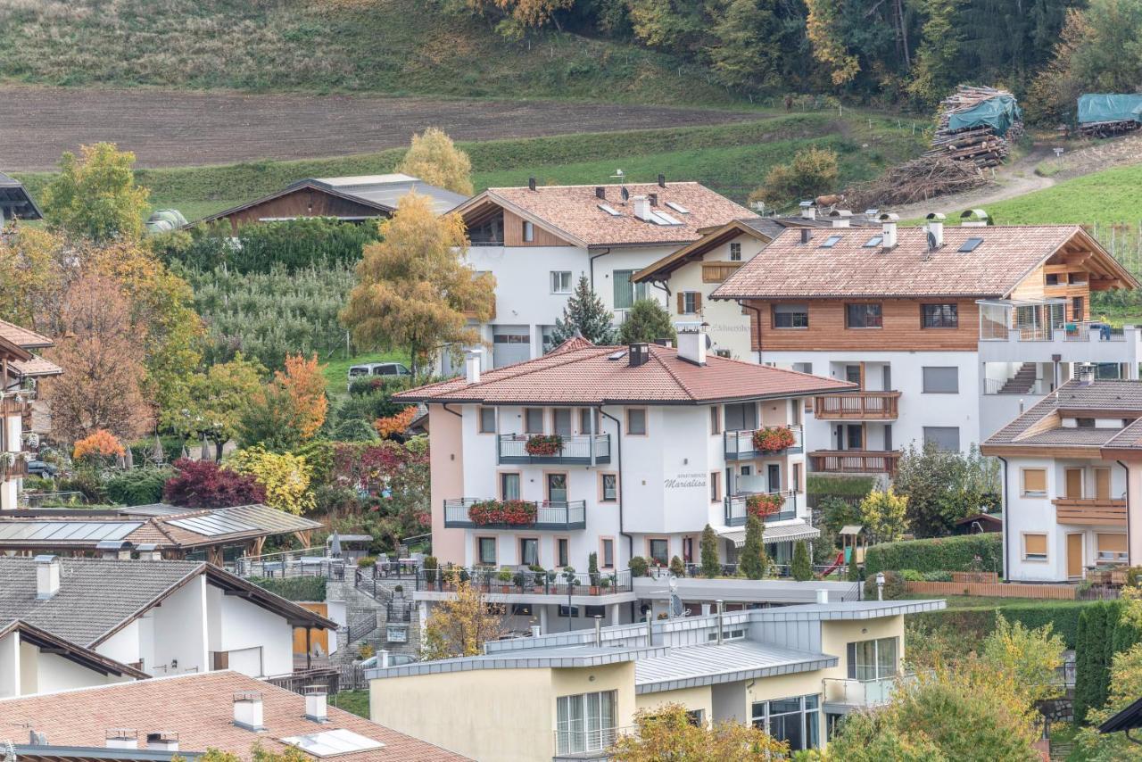 Superior Apartments Marialisa Rose Chiusa Dış mekan fotoğraf